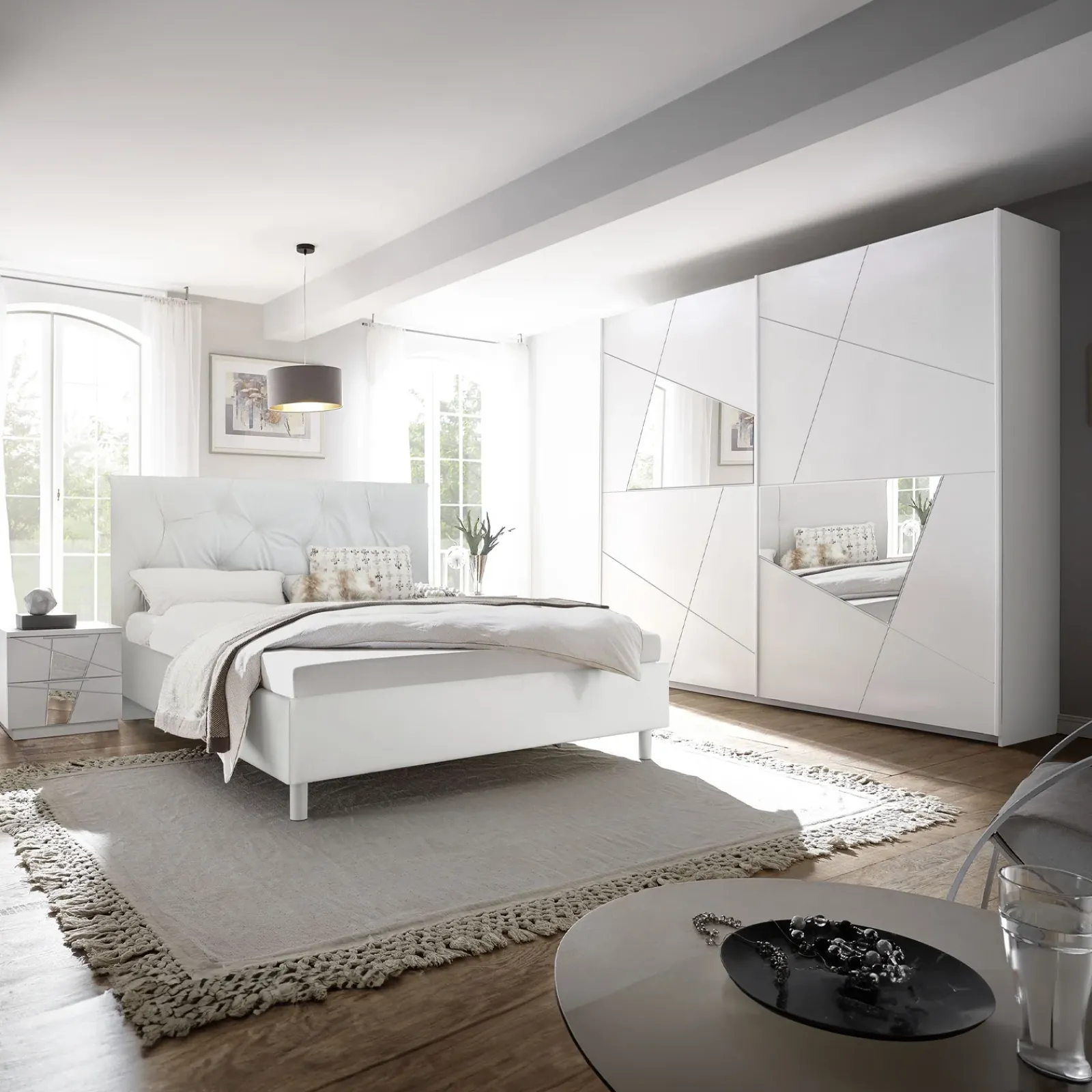 Garnero Arredamenti Armadio Ante A Specchio|Armadio Ante Scorrevoli-Armadio 243x230h cm 2 ante scorrevoli bianco frassinato opaco con serigrafia e specchio Olimpo