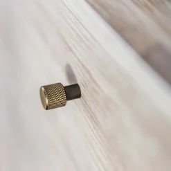 Garnero Arredamenti Comodini|Comò-Comodino 45x46h cm 1 cassetto USB C rovere Noor