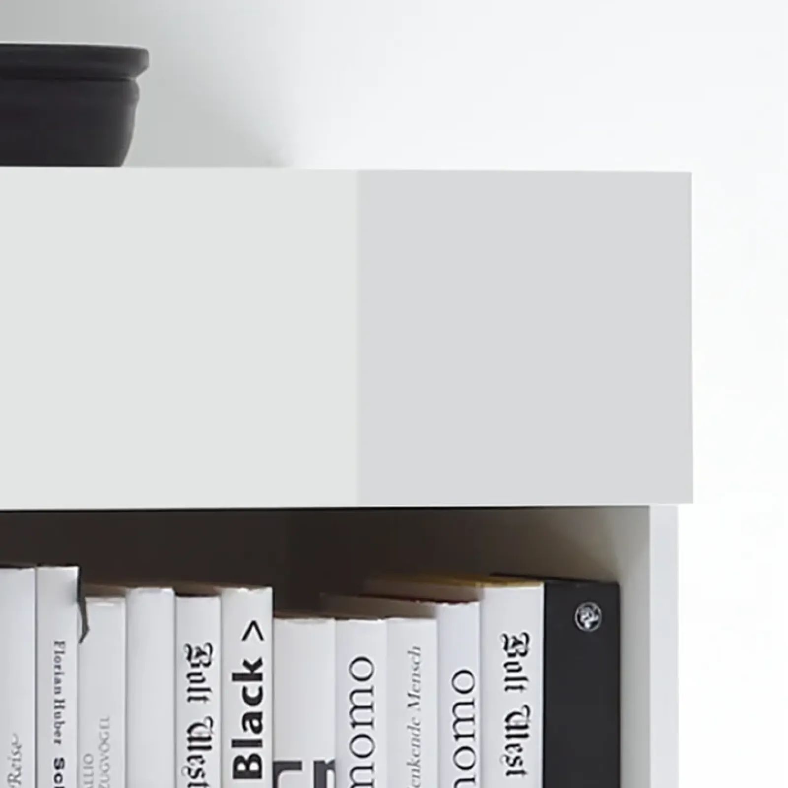 Garnero Arredamenti Credenze Moderne|Madie Moderne-Madia 130x82h cm 2 ante 1 cassetto moderna bianco lucido Steppi