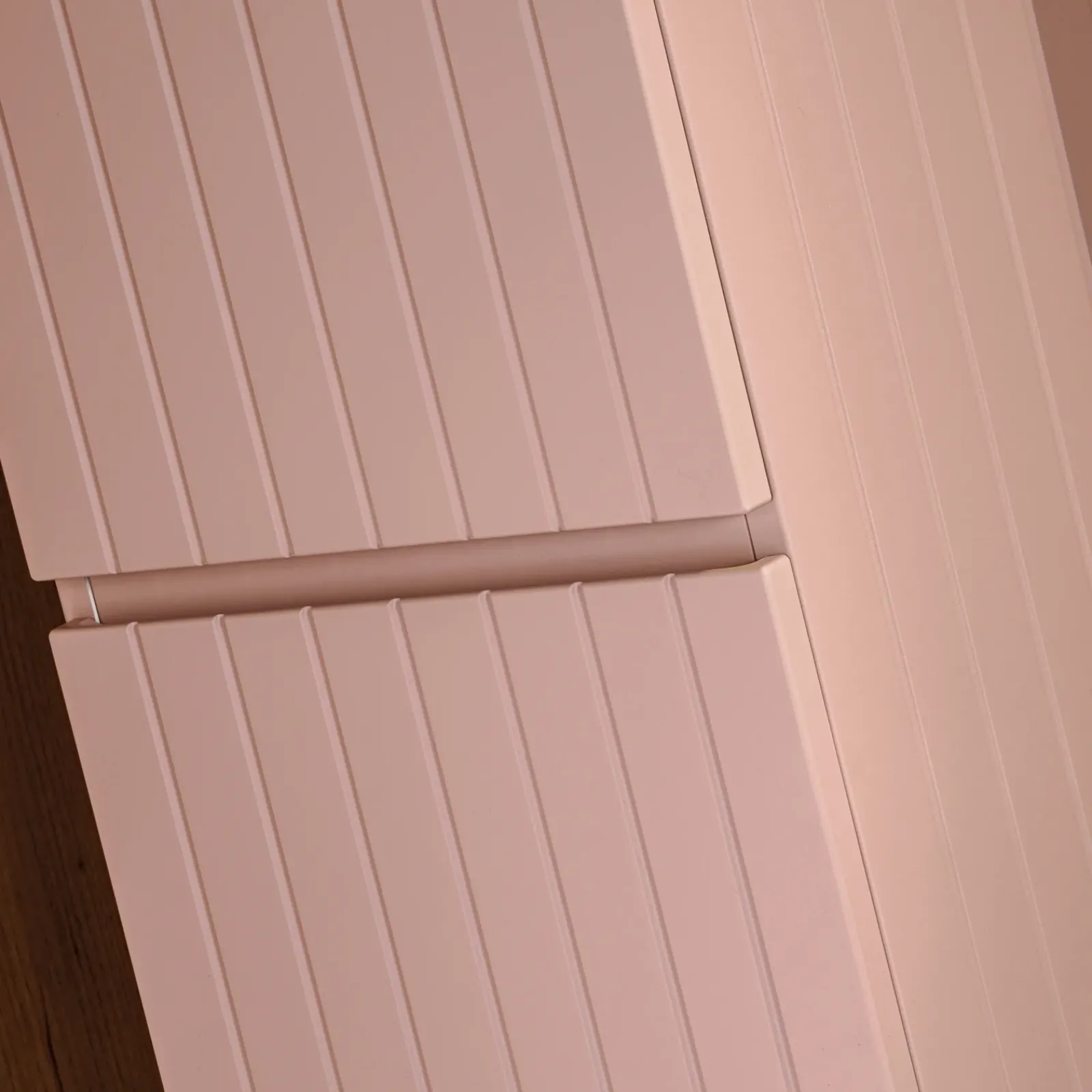 Garnero Arredamenti Mobile Bagno Sospeso-Mobile bagno sospeso 160cm cannettato con 2 lavabi, colonna e specchio rosa Autentic