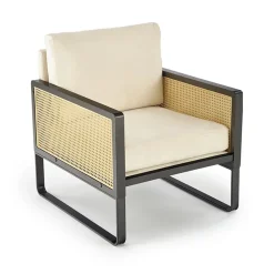 Garnero Arredamenti Poltrone Design-Poltrona design soggiorno in rattan naturale beige nero Niceto