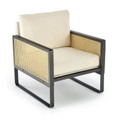 Garnero Arredamenti Poltrone Design-Poltrona design soggiorno in rattan naturale beige nero Niceto