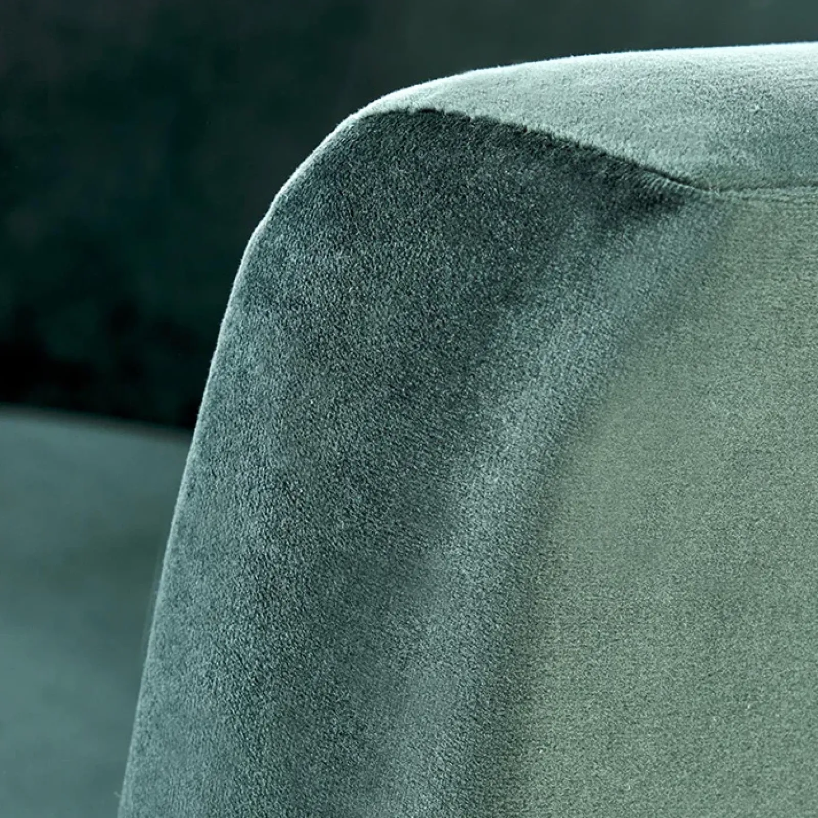 Garnero Arredamenti Poltrone Design|Poltrone Relax-Poltrona soggiorno in tessuto verde scuro rovere Macao