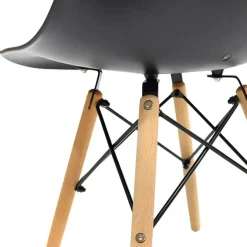 Garnero Arredamenti Sedie Polipropilene-Sedia da pranzo stile scandinavo in polipropilene gambe legno Efesto Nero