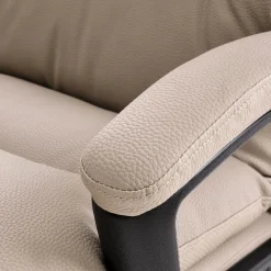 Garnero Arredamenti Sedie Da Ufficio|Sedie Scrivania Ufficio-Sedia da ufficio con braccioli e ruote regolabile imbottita in Marilu Ecopelle Beige