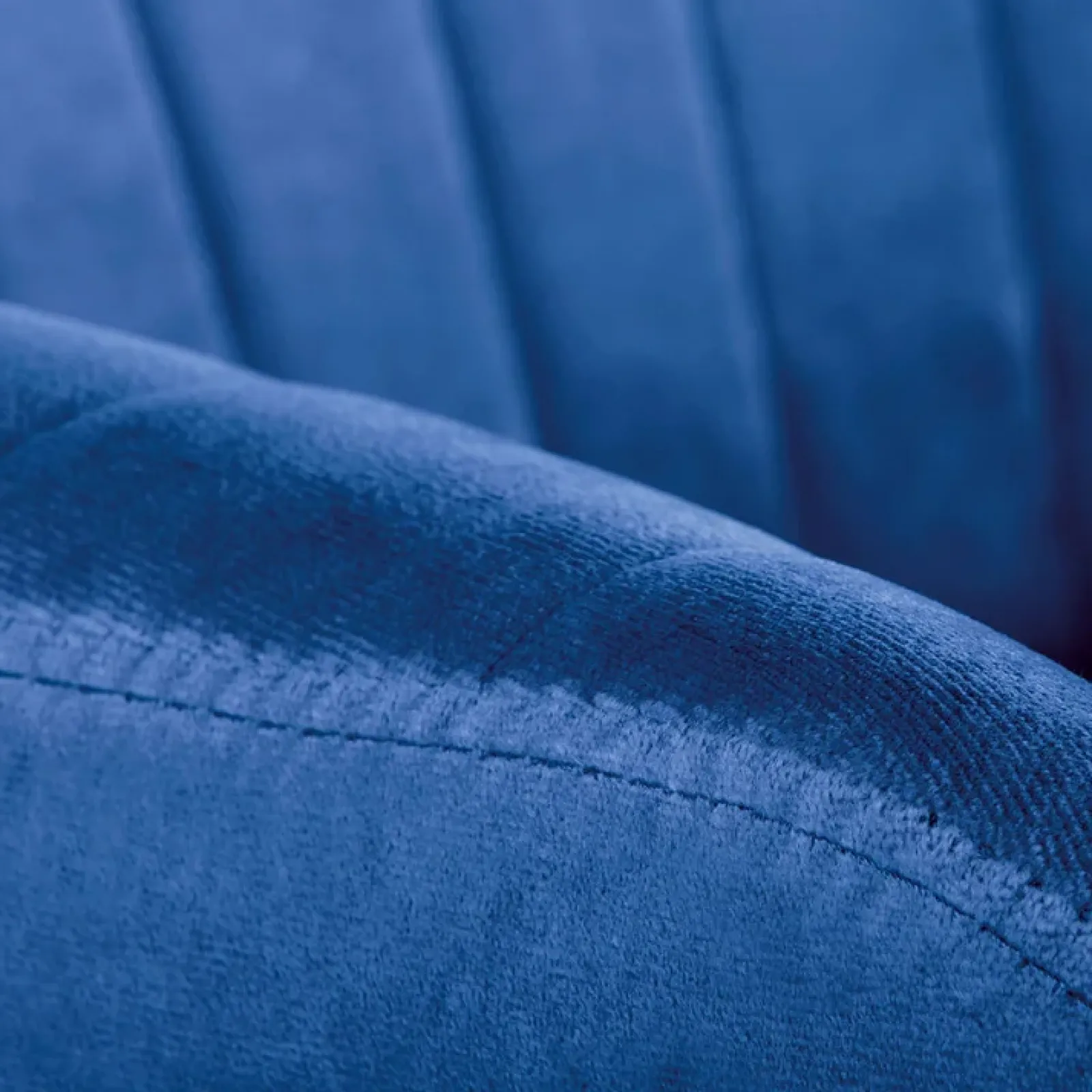 Garnero Arredamenti Poltrone Design|Poltrone Relax-Sedia sala da pranzo con braccioli in tessuto velluto blu Slash Blu - Blu