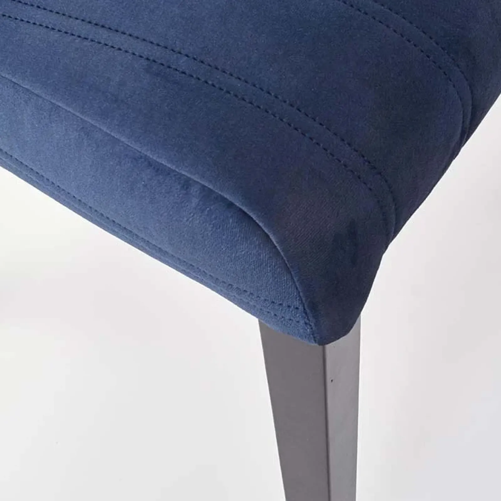 Garnero Arredamenti Sedie In Tessuto-Set 2 sedie imbottite in velluto blu con gambe in legno nero Soledad