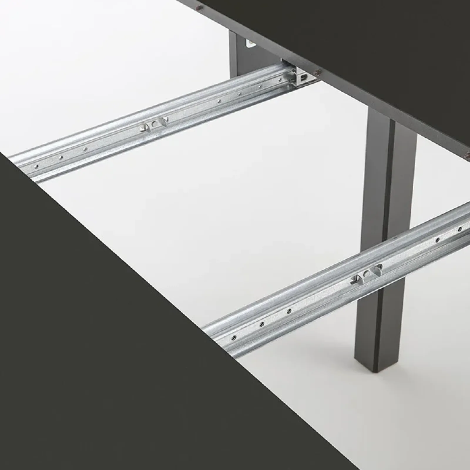 Garnero Arredamenti Tavoli Rotondi|Tavoli Da Pranzo-Tavolo allungabile rotondo 102/142cm moderno nero Caienna