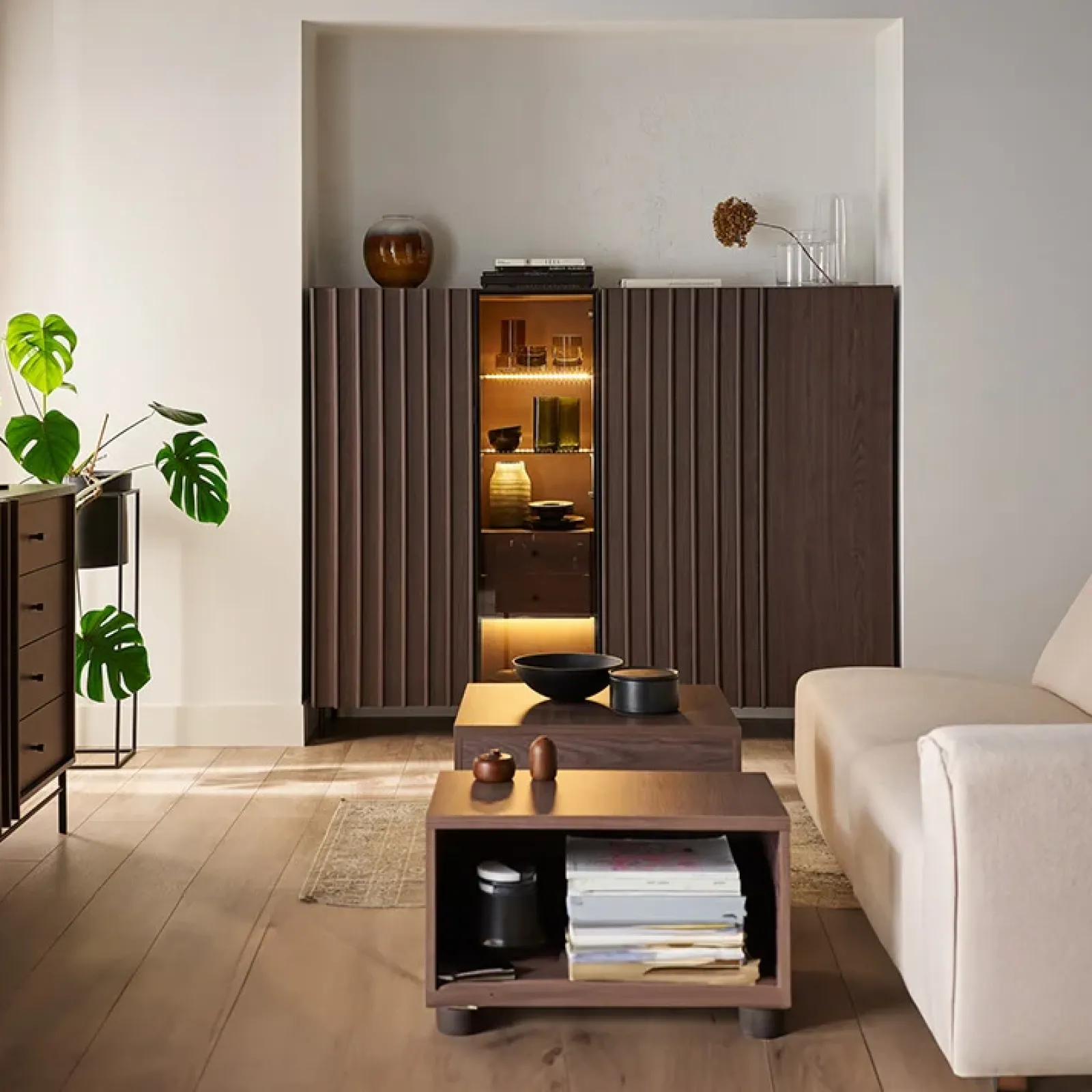 Garnero Arredamenti Vetrinette|Vetrinette-Vetrinetta bassa 92x144h cm 2 ante led wengè Blackwood